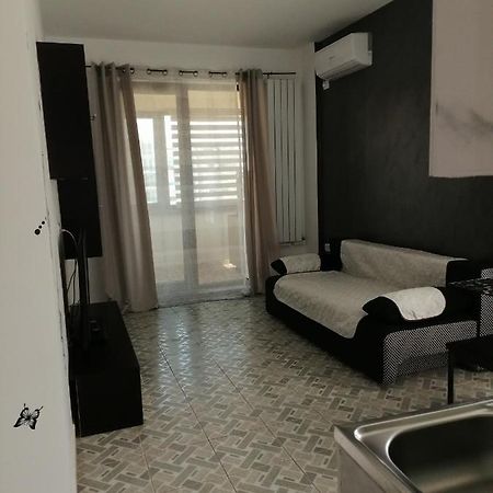 Appartement Adina à Năvodari Extérieur photo
